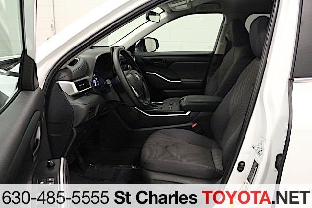 used 2023 Toyota Highlander car, priced at $35,000