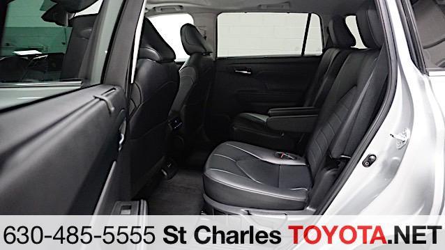 used 2024 Toyota Highlander car, priced at $42,500