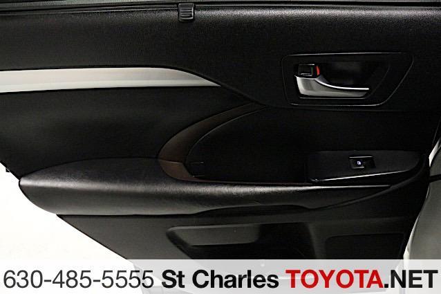 used 2017 Toyota Highlander car, priced at $23,500