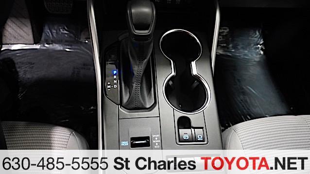 used 2021 Toyota Highlander car, priced at $28,500