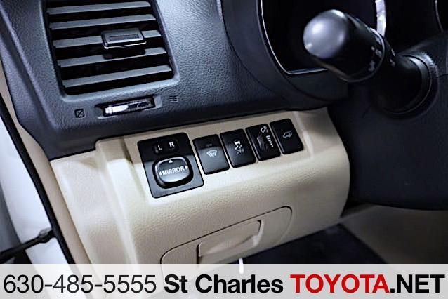 used 2013 Toyota Highlander car, priced at $14,000