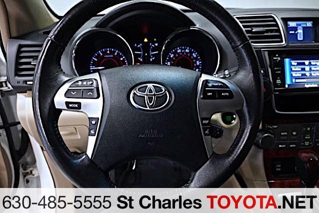 used 2013 Toyota Highlander car, priced at $14,000