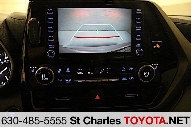 used 2022 Toyota Highlander car, priced at $26,000