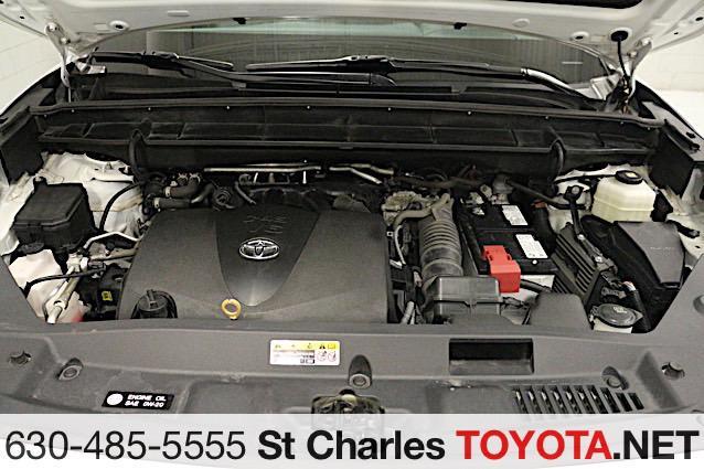 used 2022 Toyota Highlander car, priced at $26,000