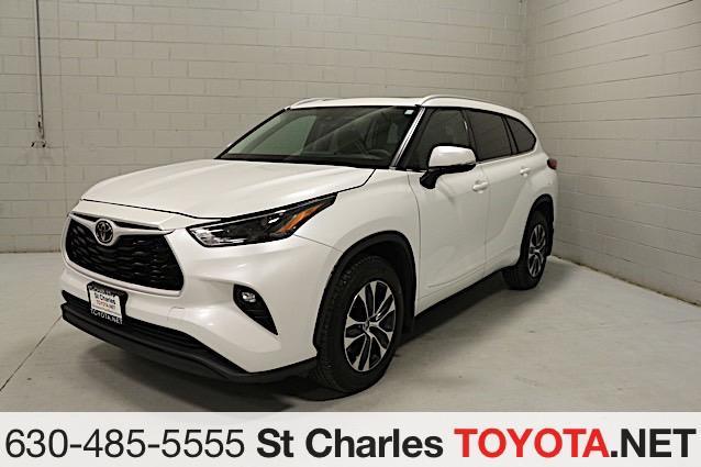 used 2022 Toyota Highlander car, priced at $26,000