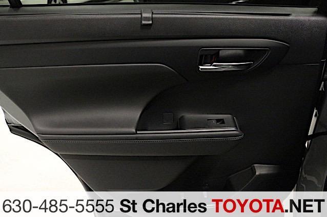 used 2024 Toyota Highlander Hybrid car, priced at $47,500