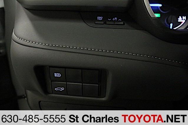 used 2024 Toyota Highlander Hybrid car, priced at $47,500