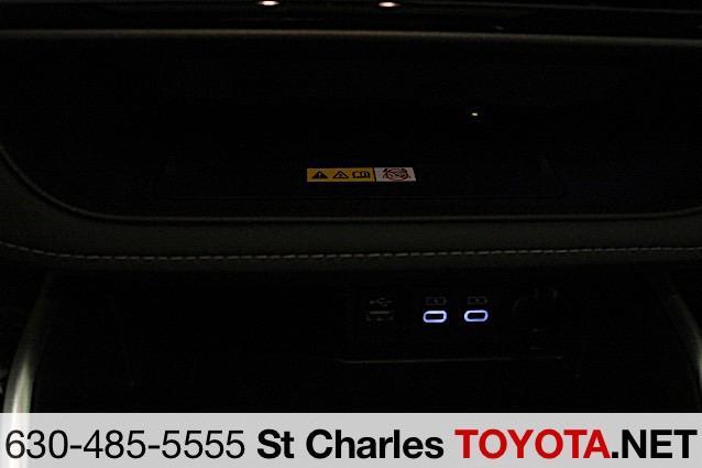 used 2024 Toyota Highlander Hybrid car, priced at $47,500