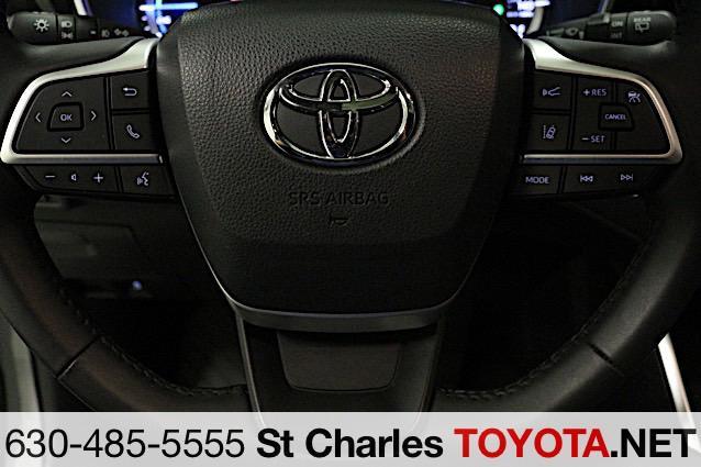 used 2024 Toyota Highlander Hybrid car, priced at $47,500