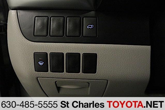 used 2014 Toyota Highlander car, priced at $12,500