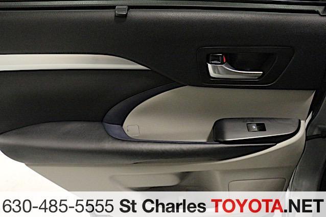 used 2014 Toyota Highlander car, priced at $12,500