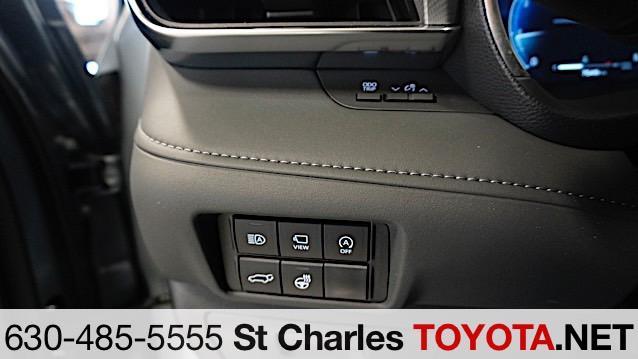 used 2024 Toyota Highlander car, priced at $51,500