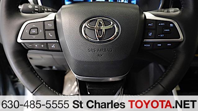 used 2024 Toyota Highlander car, priced at $51,500