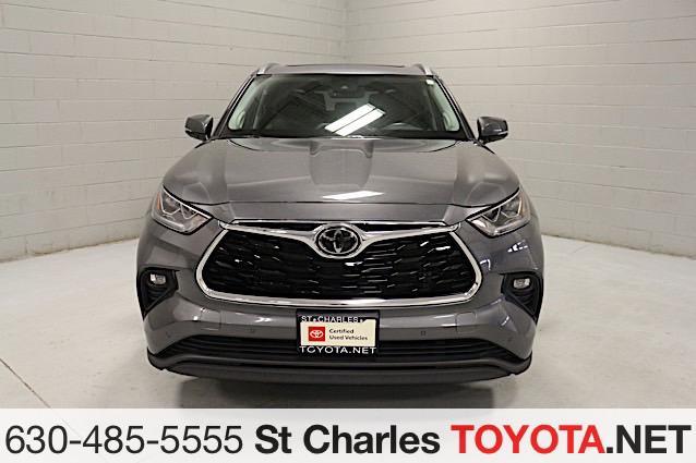 used 2021 Toyota Highlander car, priced at $38,000