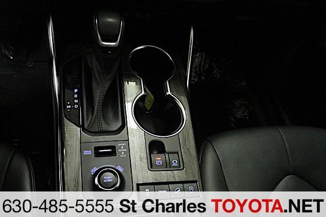 used 2021 Toyota Highlander car, priced at $38,000