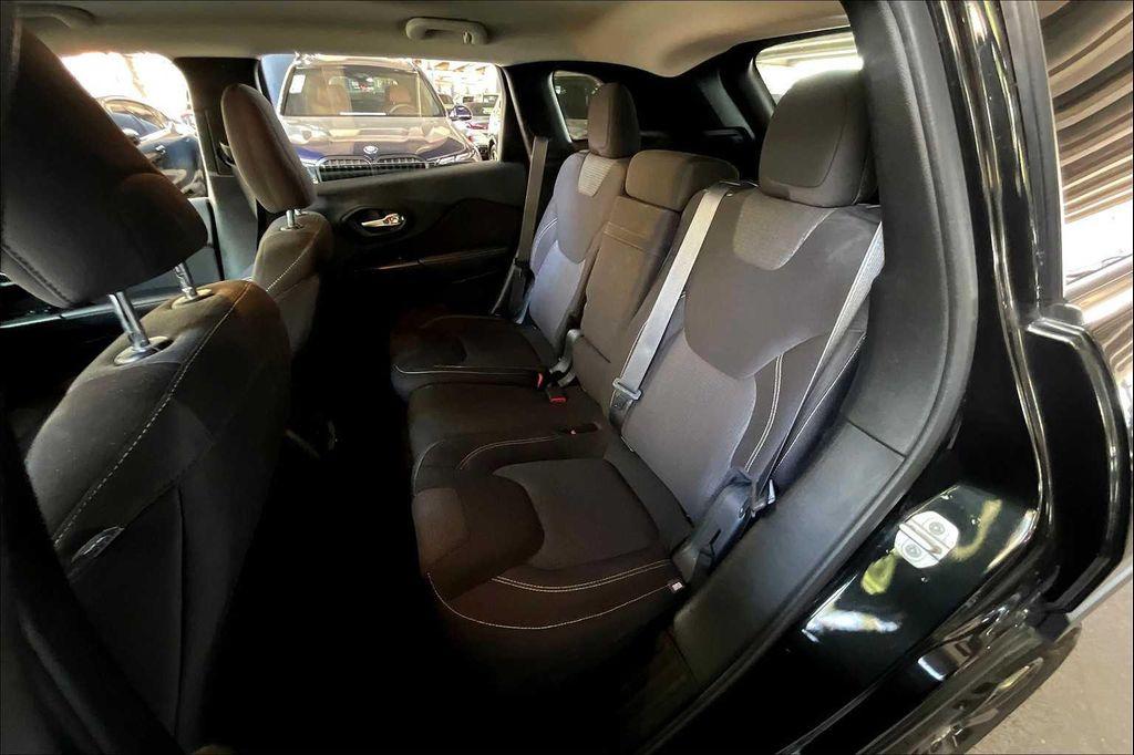 used 2015 Jeep Cherokee car, priced at $7,700