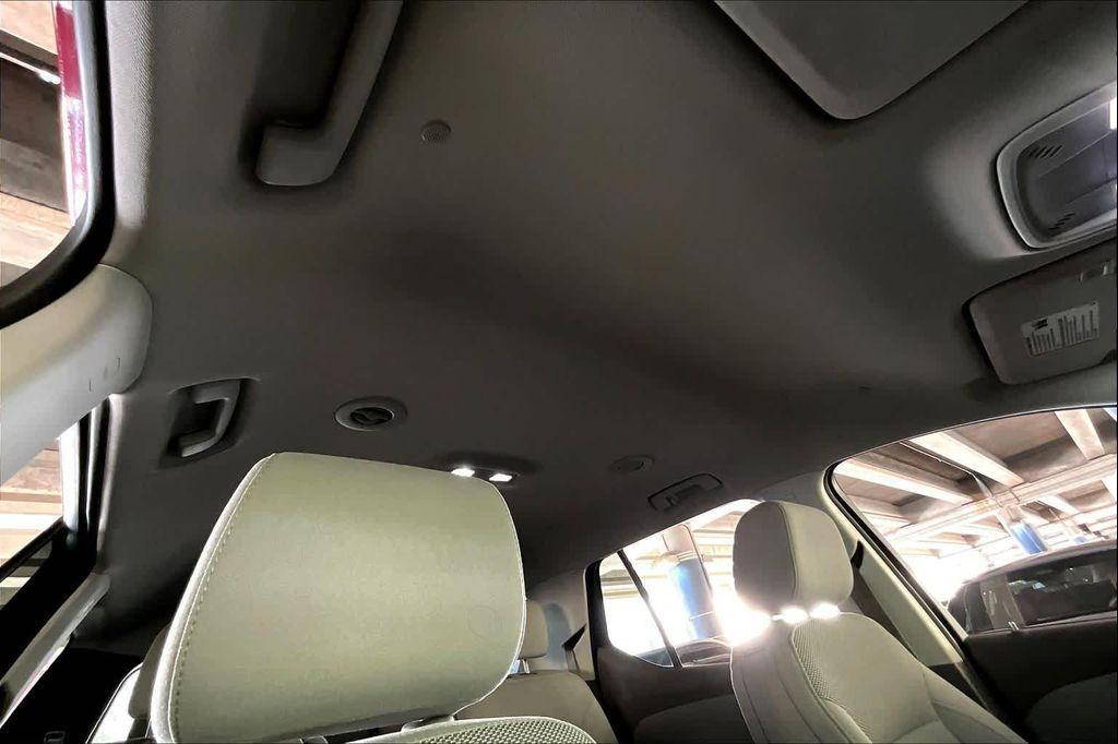 used 2020 Chevrolet Traverse car, priced at $21,946