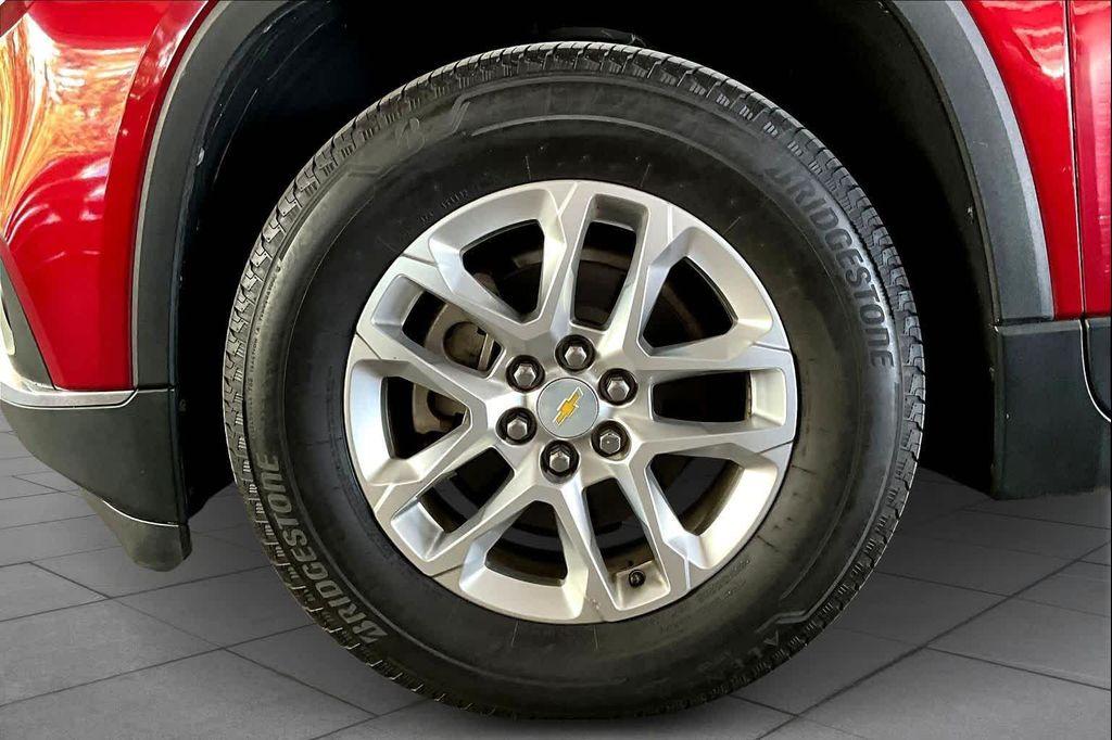 used 2020 Chevrolet Traverse car, priced at $21,946