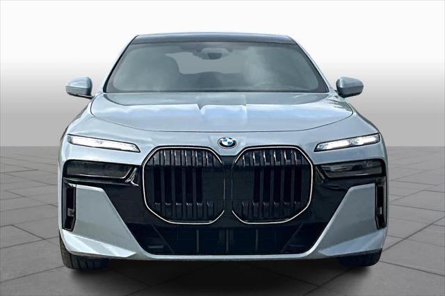 new 2025 BMW 760 car, priced at $137,480