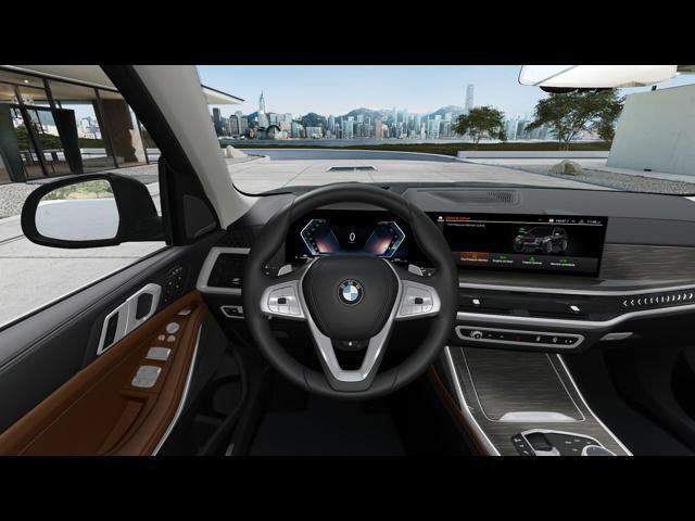 new 2025 BMW X7 car, priced at $97,270