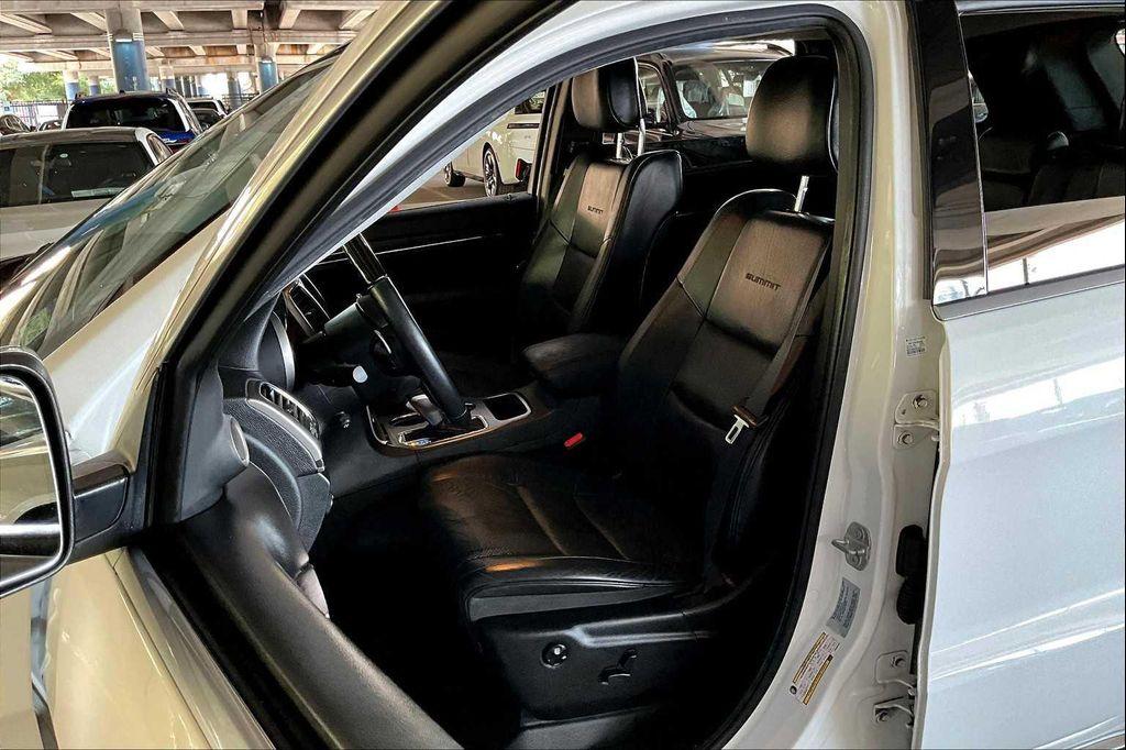 used 2017 Jeep Grand Cherokee car, priced at $16,840