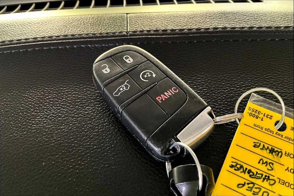 used 2017 Jeep Grand Cherokee car, priced at $16,840
