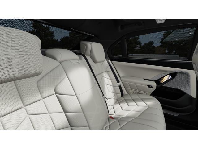 new 2025 BMW 760 car, priced at $146,255