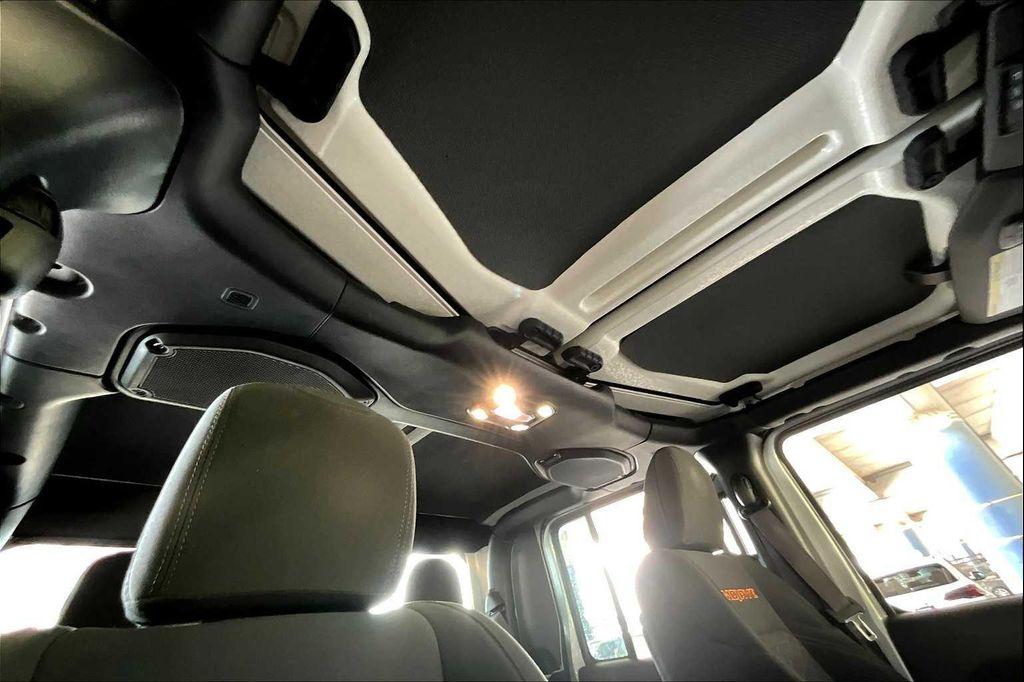 used 2022 Jeep Gladiator car, priced at $37,500