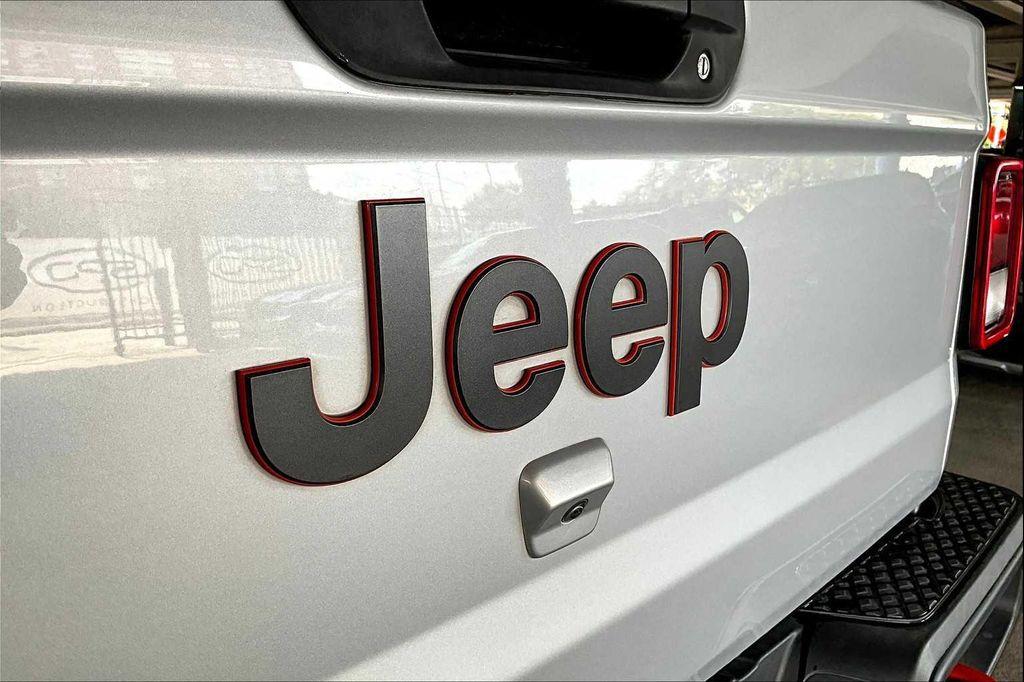 used 2022 Jeep Gladiator car, priced at $37,500