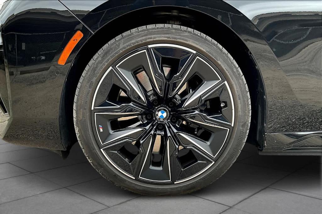 used 2024 BMW i7 car, priced at $106,886