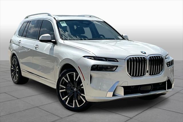 new 2025 BMW X7 car, priced at $91,005