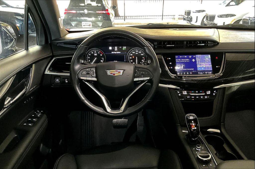 used 2022 Cadillac XT6 car, priced at $28,915