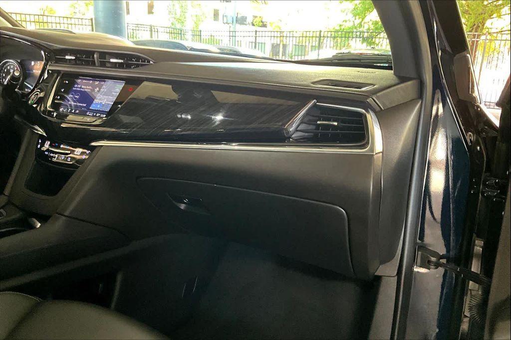 used 2022 Cadillac XT6 car, priced at $28,915