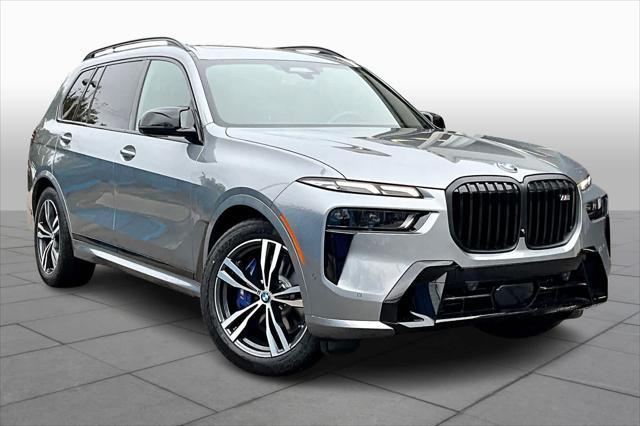 new 2025 BMW X7 car, priced at $117,320