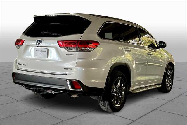 used 2018 Toyota Highlander Hybrid car, priced at $27,950