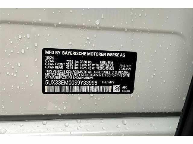 new 2025 BMW X7 car, priced at $117,020
