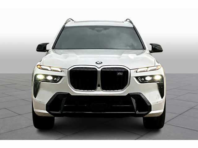 new 2025 BMW X7 car, priced at $117,020