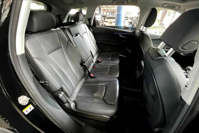 used 2022 Audi Q7 car, priced at $37,890