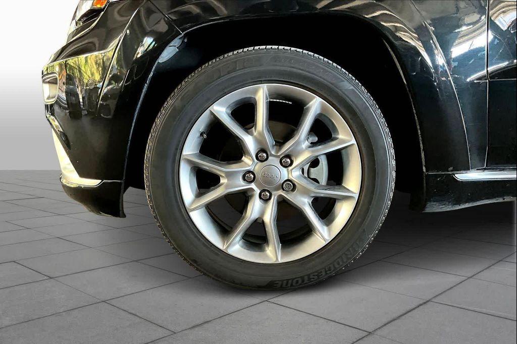 used 2016 Jeep Grand Cherokee car, priced at $20,787