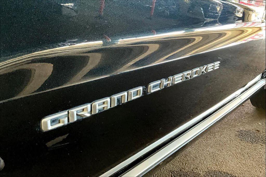 used 2016 Jeep Grand Cherokee car, priced at $20,787