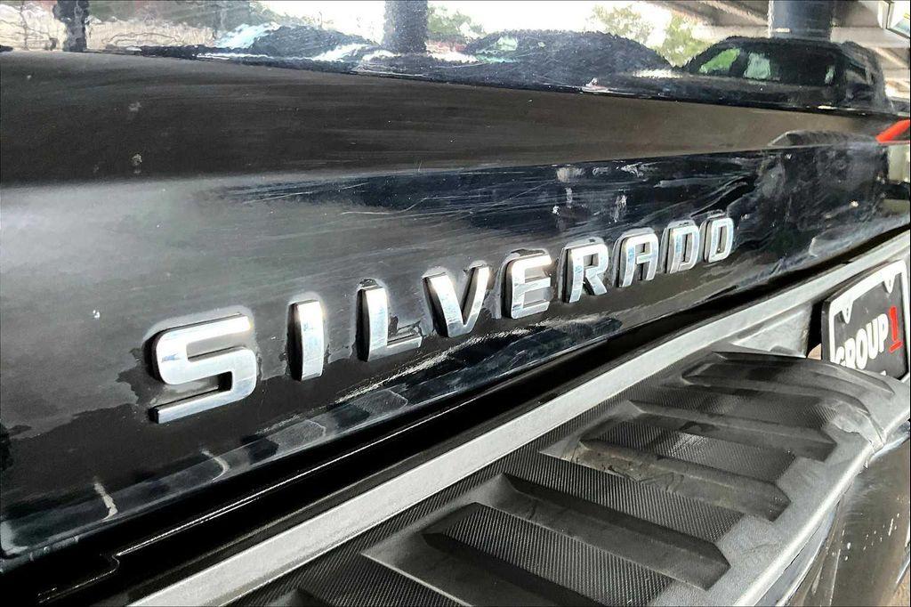 used 2018 Chevrolet Silverado 1500 car, priced at $21,977