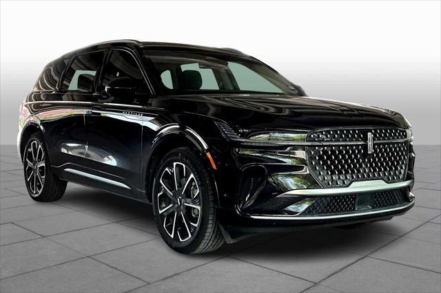 used 2024 Lincoln Nautilus car, priced at $49,313