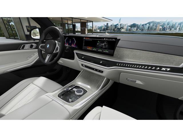 new 2025 BMW X7 car, priced at $102,505