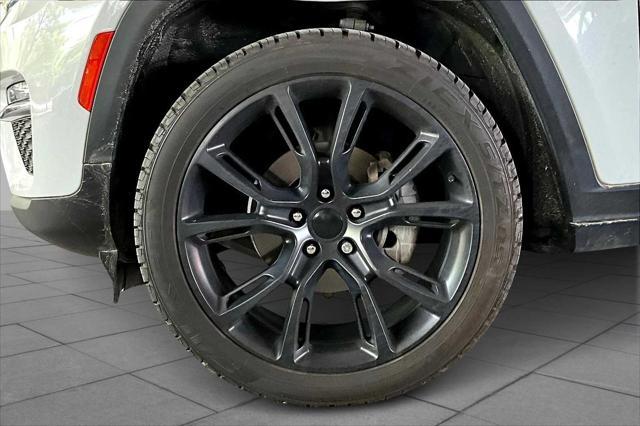 used 2022 Jeep Grand Cherokee car, priced at $27,789
