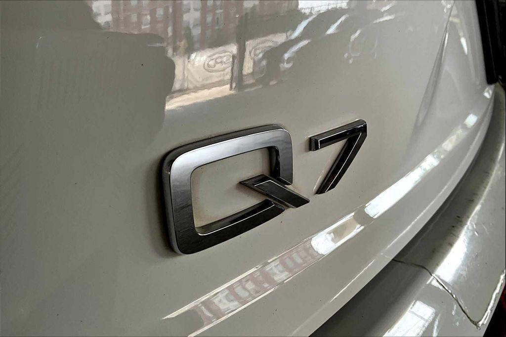 used 2019 Audi Q7 car, priced at $20,187