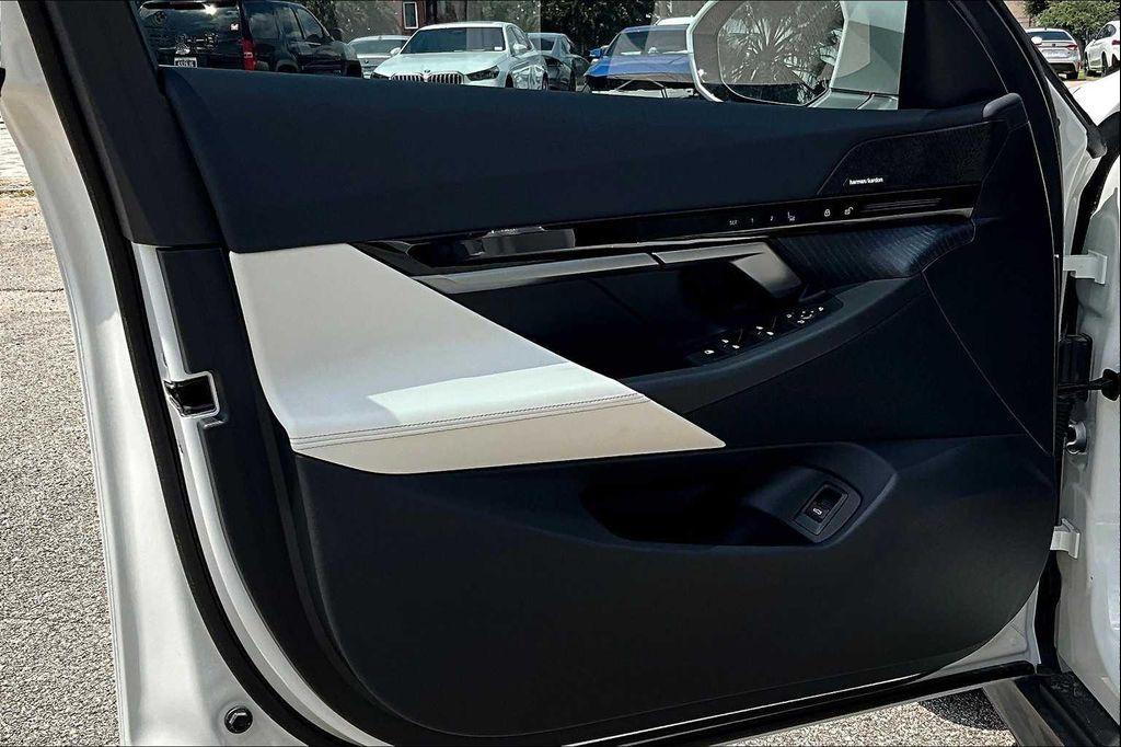 new 2025 BMW 530 car, priced at $60,775