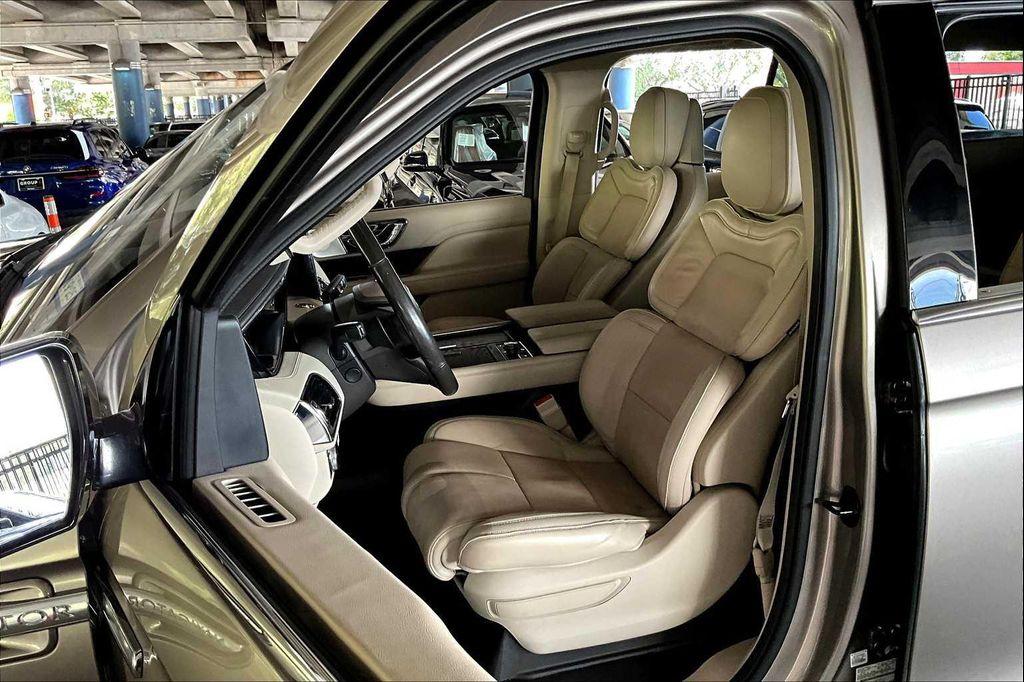 used 2019 Lincoln Navigator car, priced at $35,709