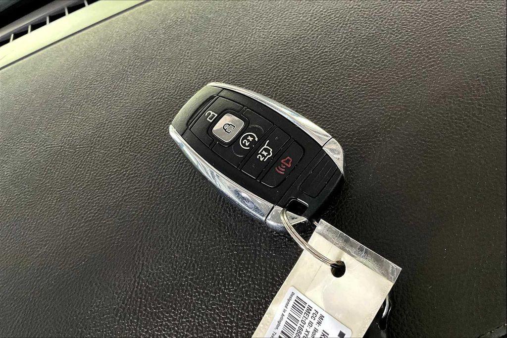 used 2019 Lincoln Navigator car, priced at $35,709