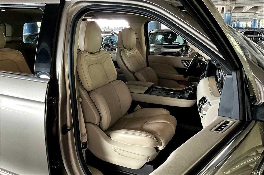 used 2019 Lincoln Navigator car, priced at $35,709