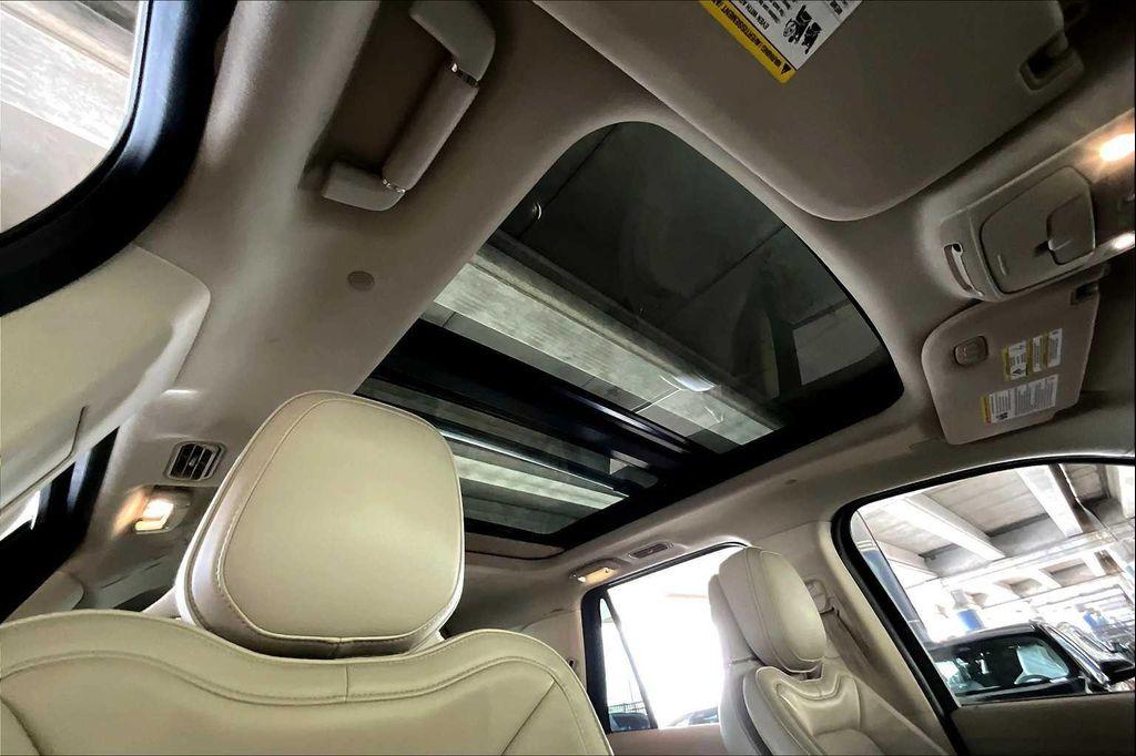 used 2019 Lincoln Navigator car, priced at $35,709